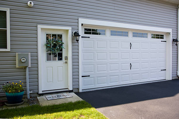 24/7 Emergency Garage Door Panel Replacement experts in Funny River, AK